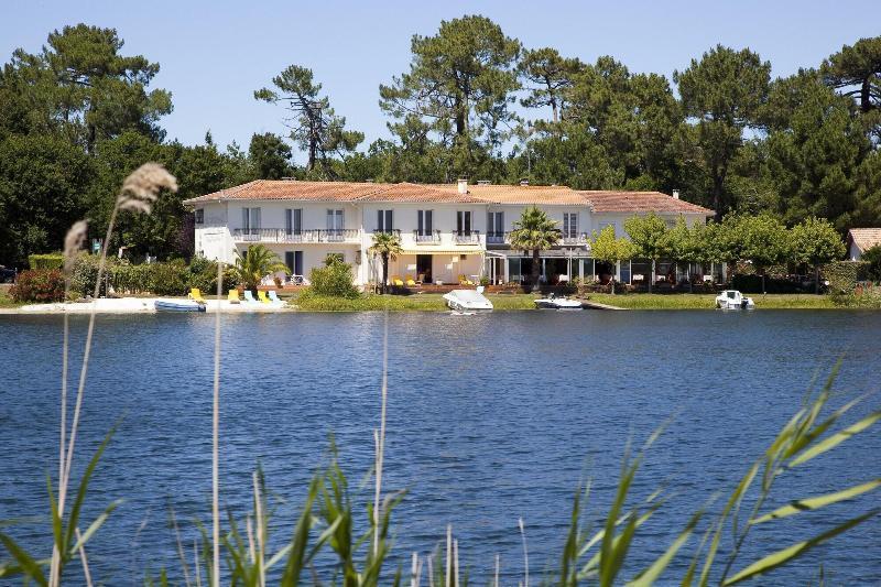 Hotel La Caravelle Logis Biscarrosse Zewnętrze zdjęcie