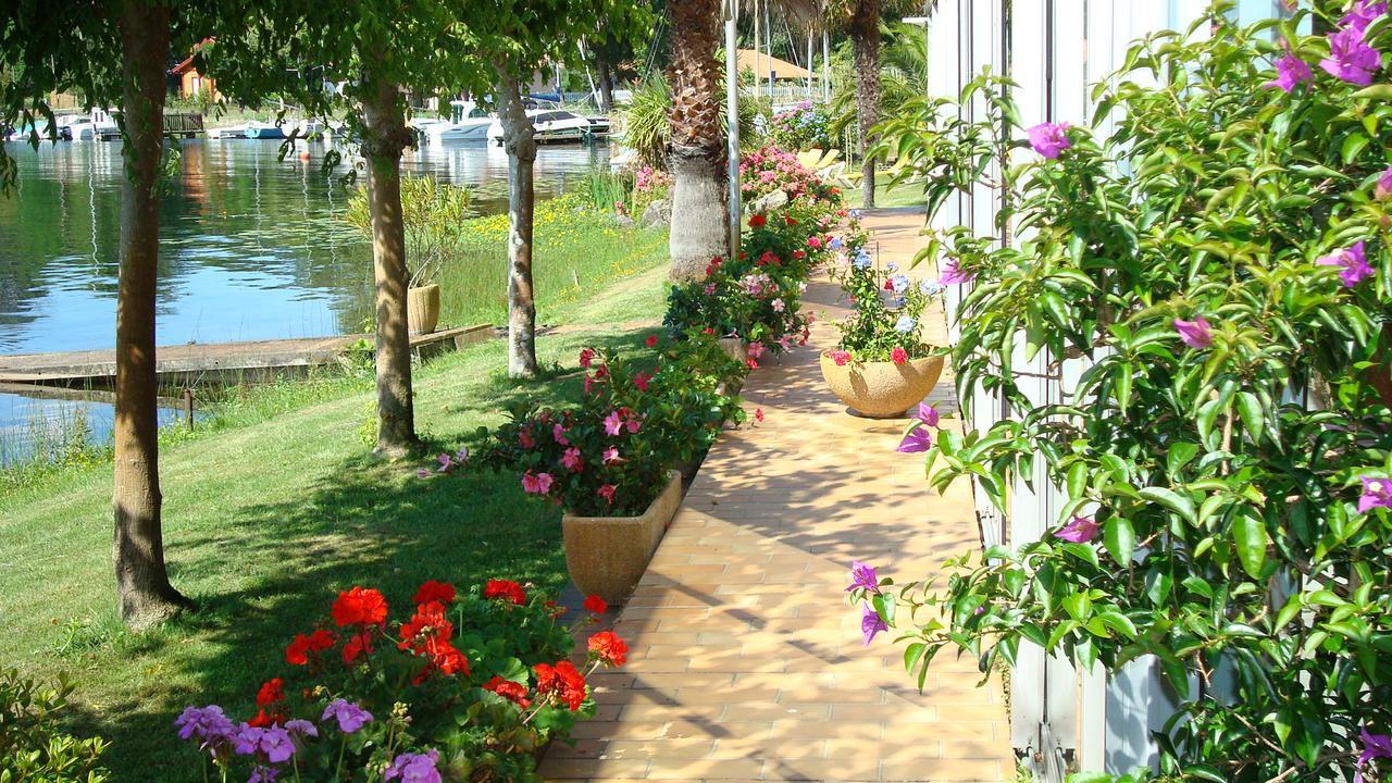 Hotel La Caravelle Logis Biscarrosse Zewnętrze zdjęcie